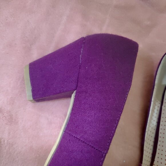 BAIT Modest Heels w/ Bow Wool / Felt Texture, Purple Violet, Size 10 - Picture 8 of 8